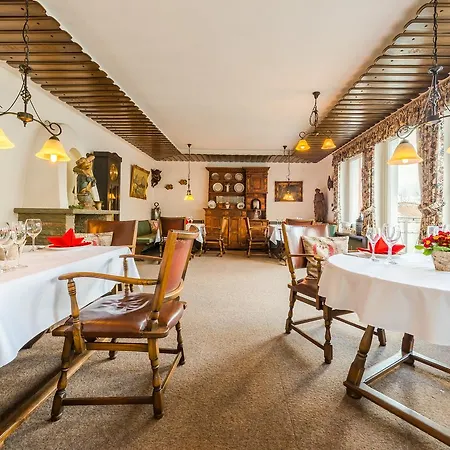 Am Rathaus 3* 오버스타우펜